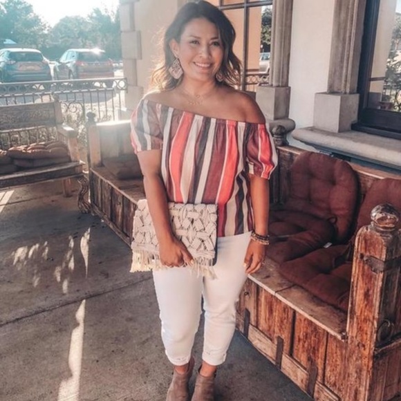 :: Stella & Dot Playa Macramé Clutch - Retired Beauty - Picture 7 of 8